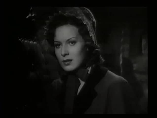 Maureen O'Hara in Jamaica Inn (1939, dir. Alfred Hitchcock) US Diamond Entertainment bootleg DVD